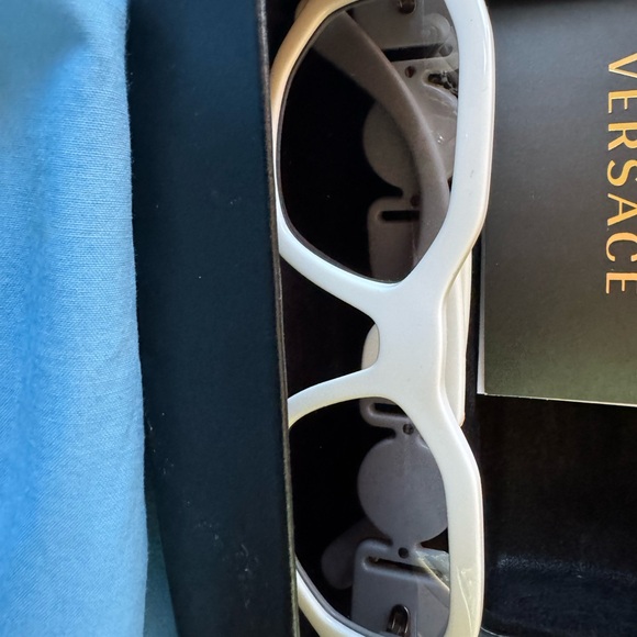 Authentic Versace Sunglasses - Picture 5 of 16